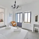 Pyrgos Trilogy Boutique - Oinos * Santorini Island
