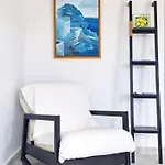 Pyrgos Trilogy Boutique - Oinos *