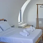 Pyrgos Trilogy Boutique - Oinos * Santorini Island