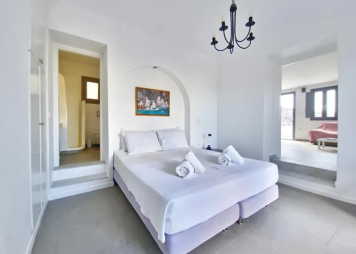 Apartment Pyrgos Trilogy Boutique Houses - Oinos Santorini Island