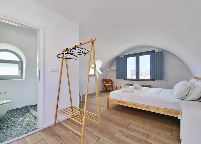 Pyrgos Trilogy Boutique Houses - Oinos Apartment *