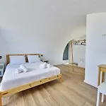Pyrgos Trilogy Boutique - Oinos Santorini Island